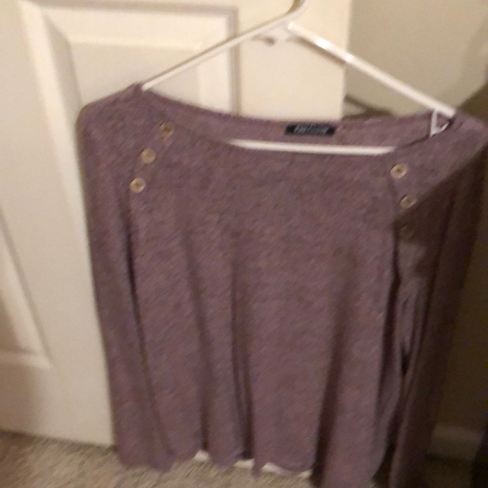 Super soft sweater, long sleeves with with patches